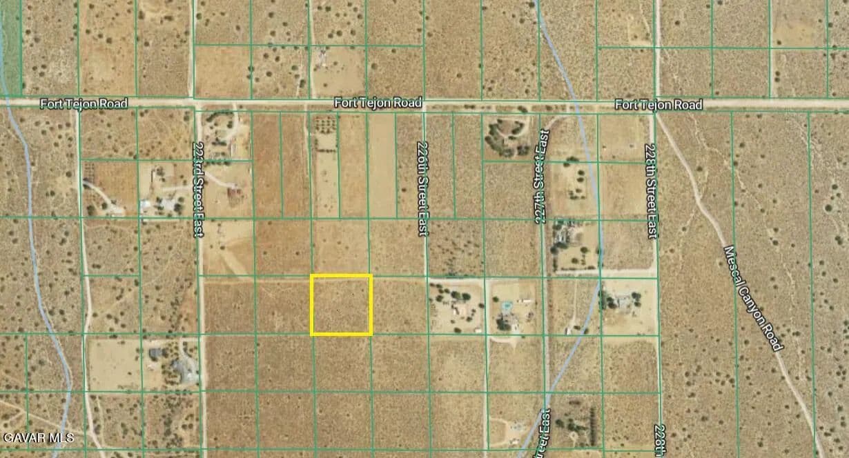 Vacant Land in Llano - Llano, California, 93544