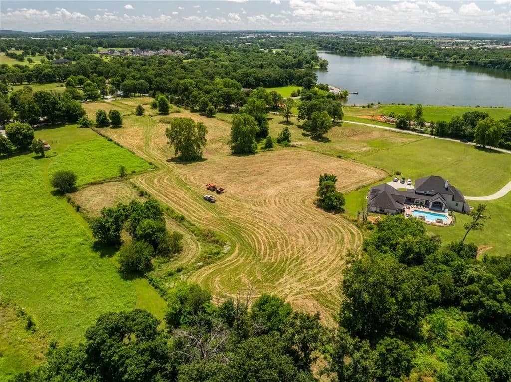 Lots & Land-Other in Elm Springs - Elm Springs, Arkansas, 72762