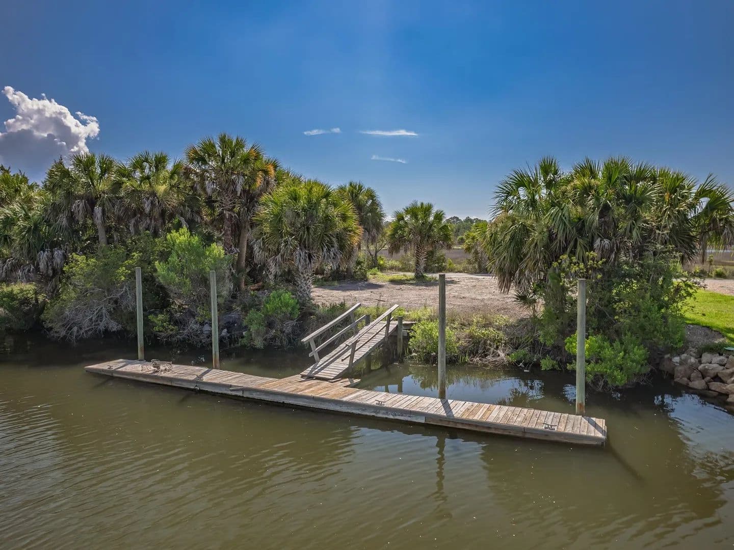 Property from 15 SOUTHSIDE Drive - KW - Crawfordville, Florida, 32327