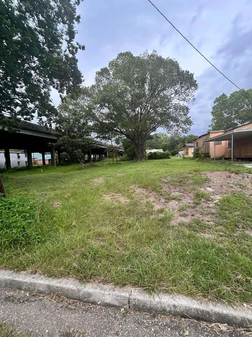 Property from Lot 8 Napoleon St - KW - Baton Rouge, Louisiana, 70802