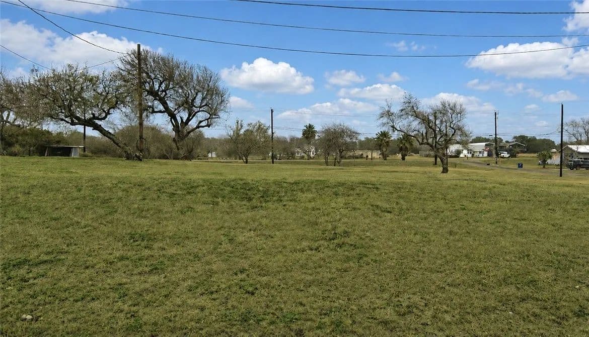 0.8 Acres of Land for Sale in Ingleside, Texas - Ingleside, Texas, 78362