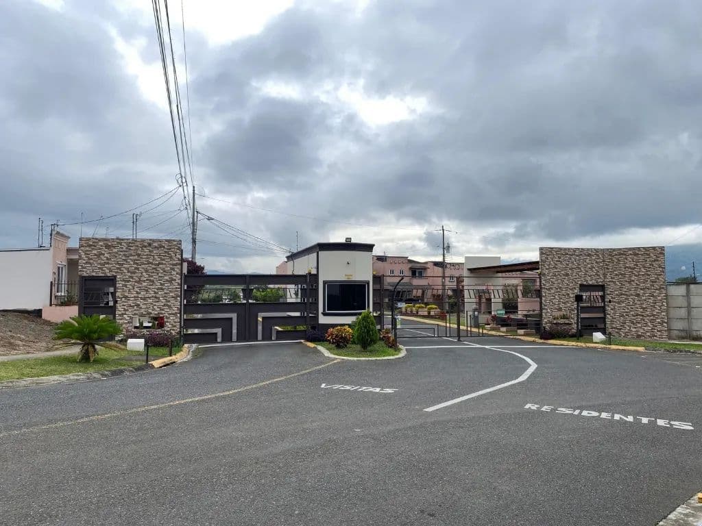 Lote en venta, Condominio Los Helechos - land for sale