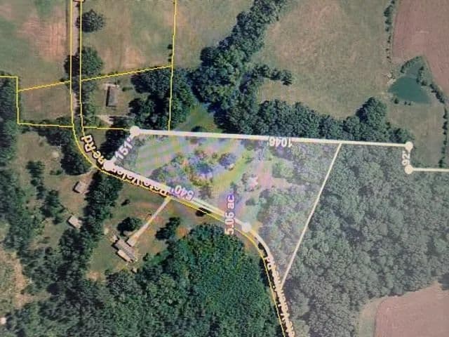 5 Acres of Land for Sale in Puryear, Tennessee - Puryear, Tennessee, 38251