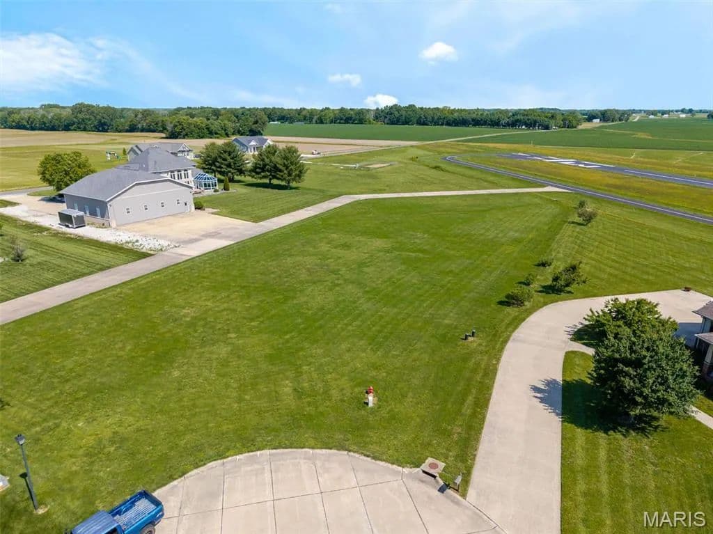 Property from 9825 Beacon Street - KW - , Illinois, 62281