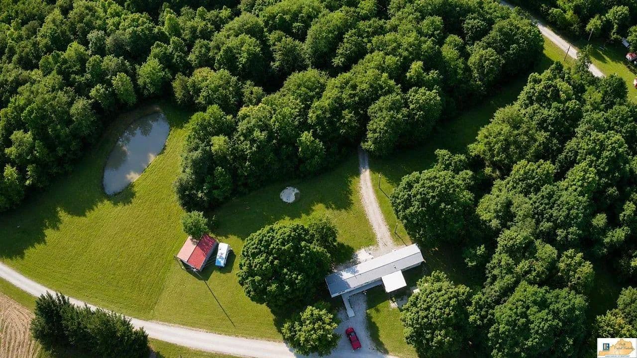 9 Acres of Land for Sale in Clarkson, Kentucky - Clarkson, Kentucky, 42726