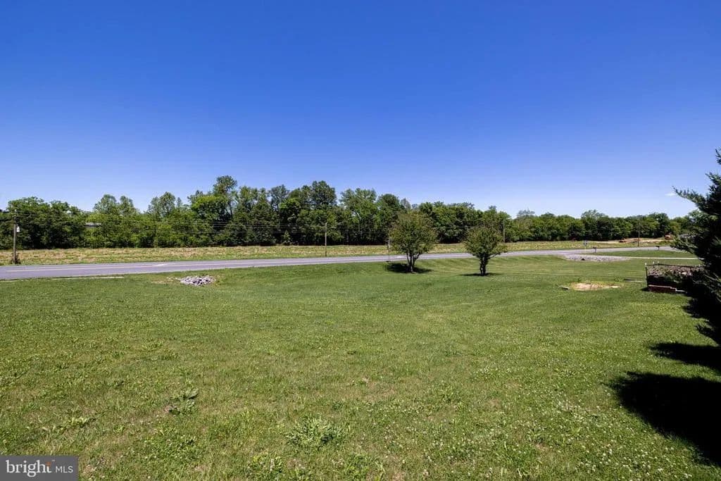 Property from 325 RUSTIC AVENUE - KW - Broadway, Virginia, 22815