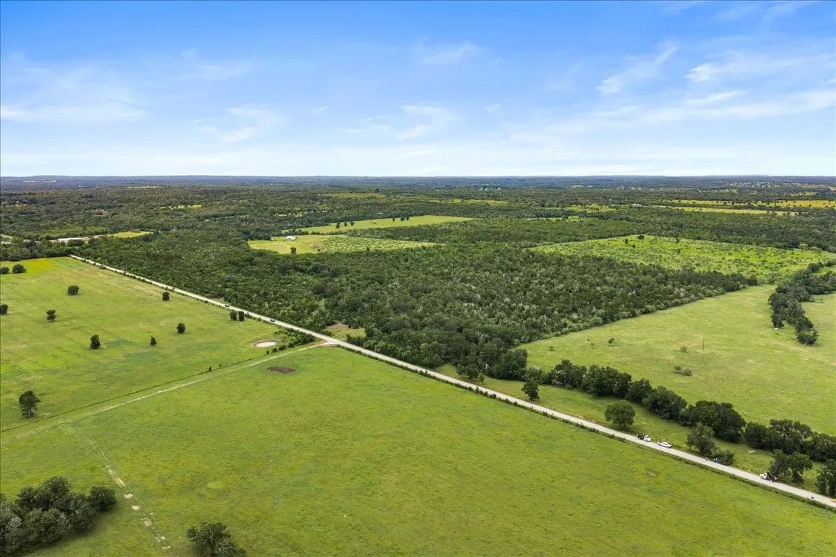 87.63 Acres of Land for Sale in Waelder, Texas - Waelder, Texas, 78959