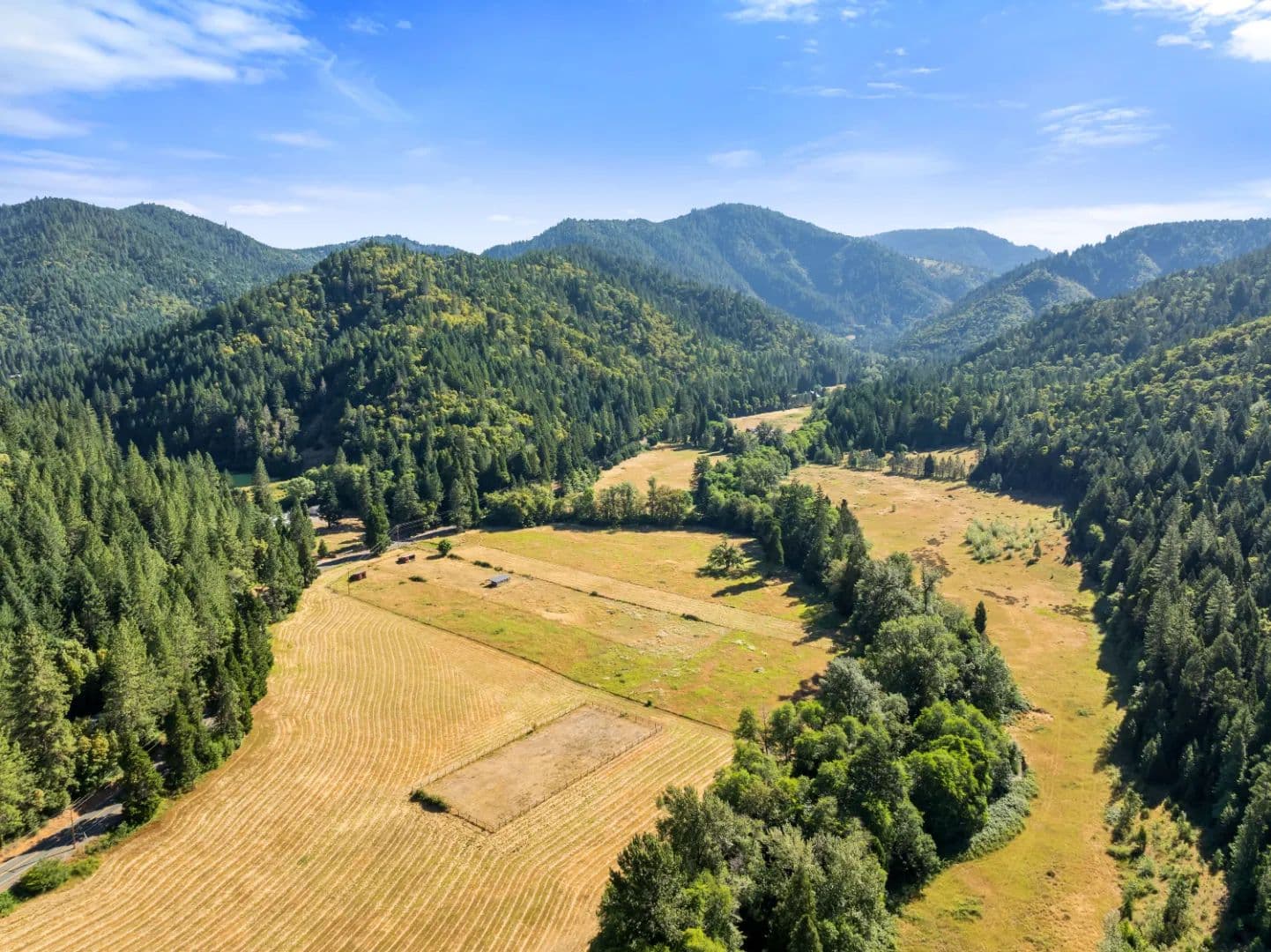 Sourdough Gulch Ranch - Wolf Creek, Oregon, 97497