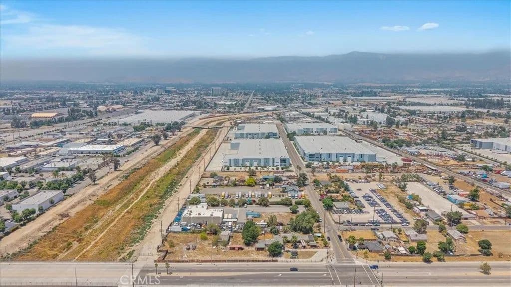 1.28 Acres of Land for Sale in San Bernardino, CA - San Bernardino, California, 92408