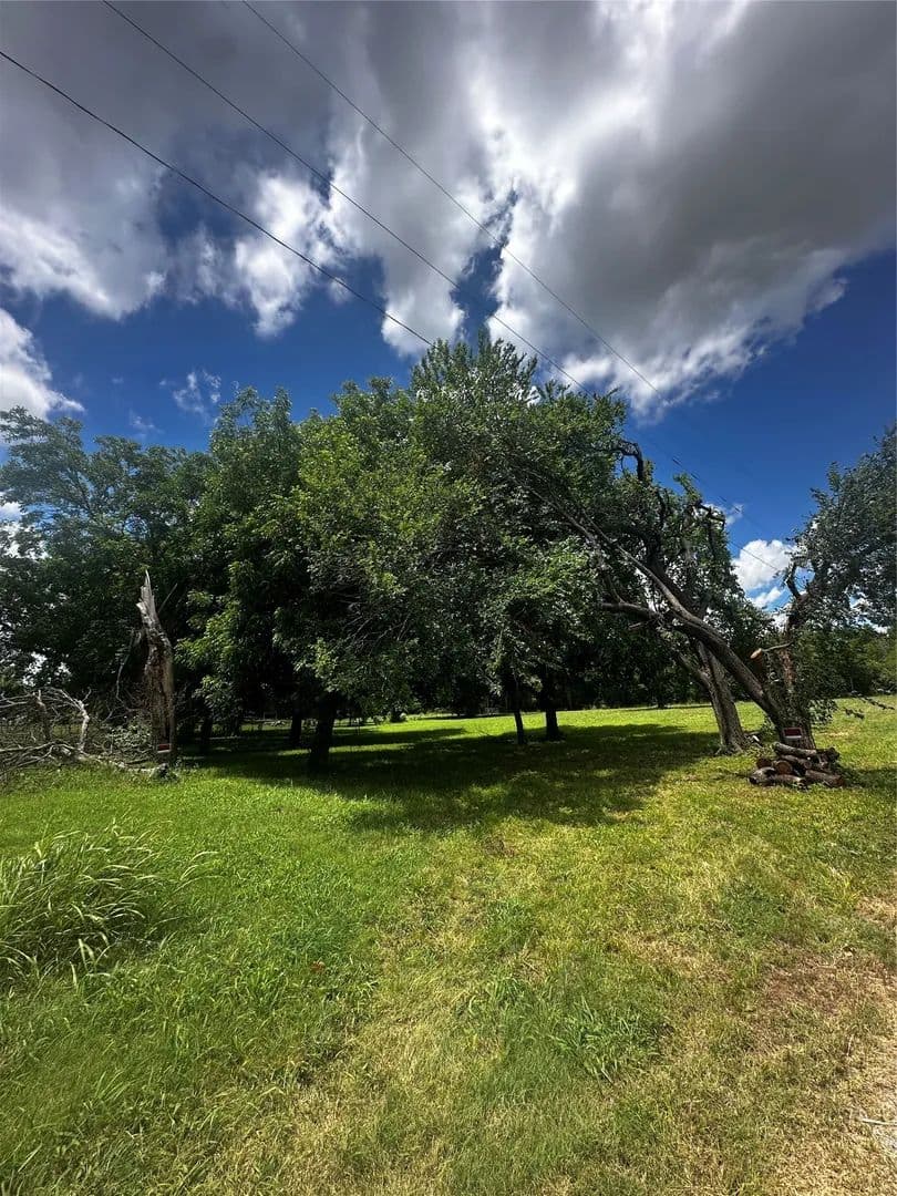 Property from 701 W Howell Street - KW - , Texas, 76265