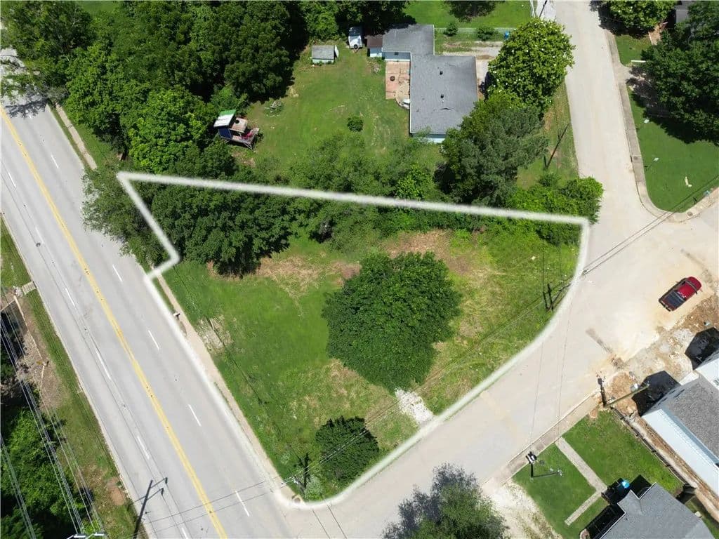 Property from 602 W 15th Street - KW - Fayetteville, Arkansas, 72701