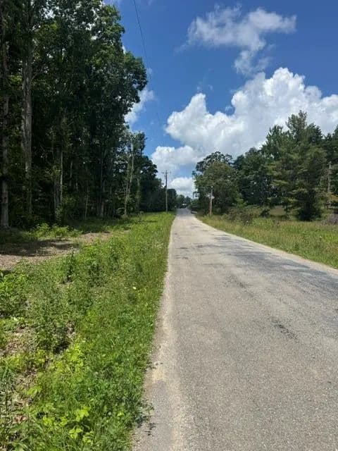 10.42 Acres of Land for Sale in Crawford, Tennessee - Crawford, Tennessee, 38554