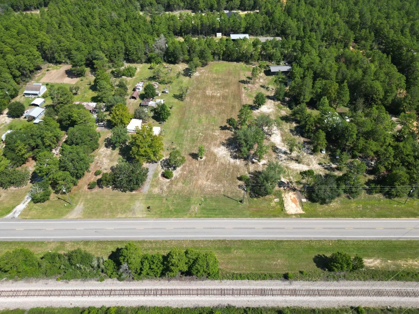 1.25 Acres of Land for Sale in Crestview, Florida - Crestview, Florida, 32539