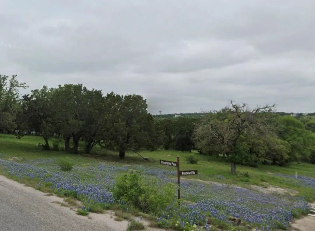 0.25 Acres of Land for Sale in Horseshoe Bay, Texas - Horseshoe Bay, Texas, 78657