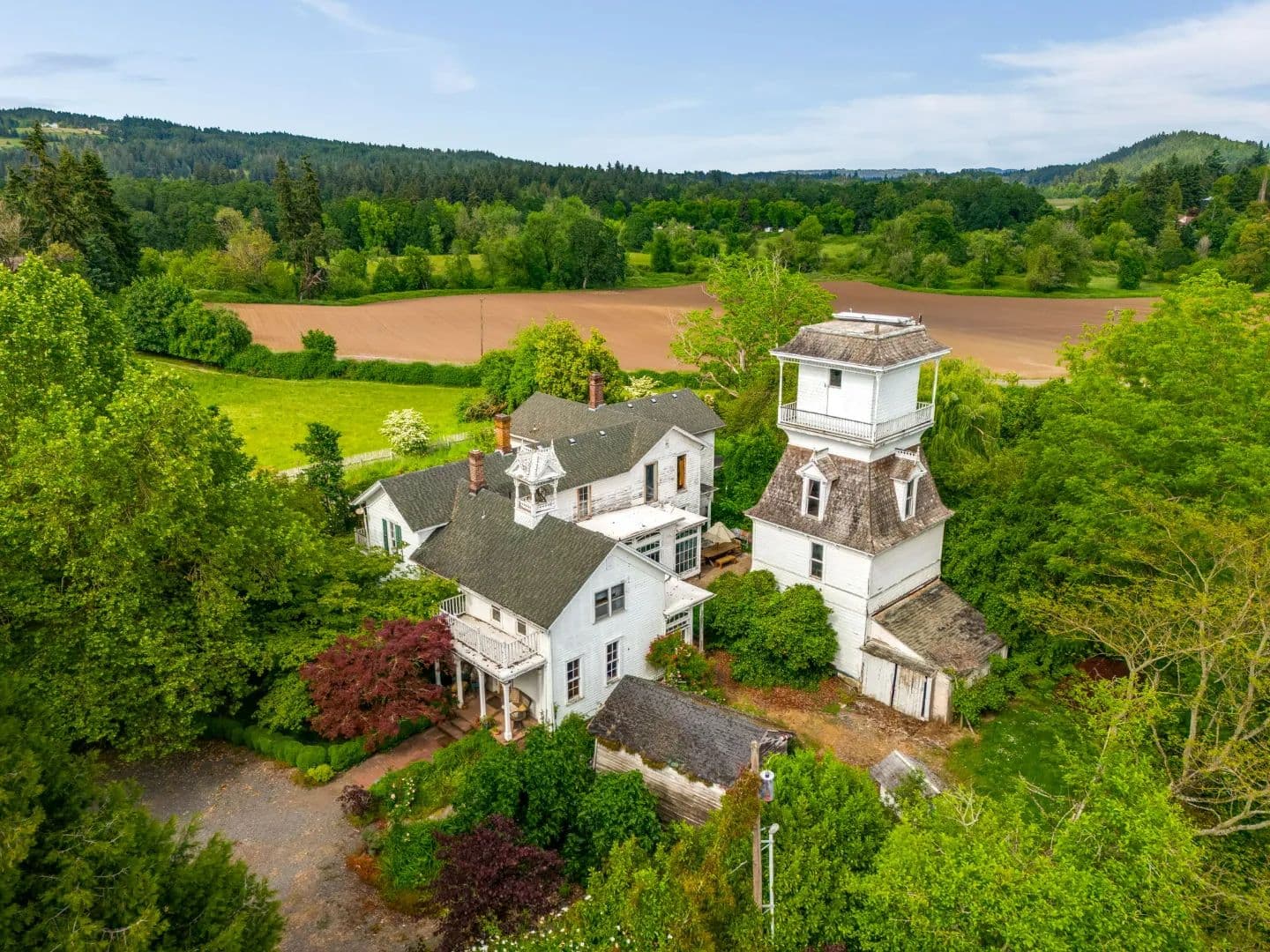Coveted St. Paul Large Acreage - Saint Paul, Oregon, 97137