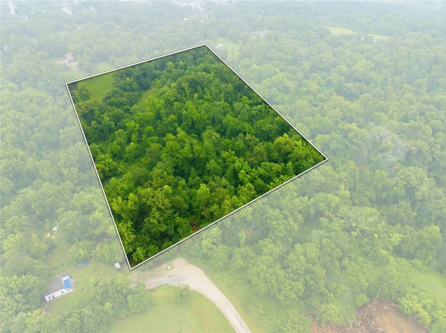 7.73 Acres of Land for Sale in Cedar Rapids, Iowa - Cedar Rapids, Iowa, 52403