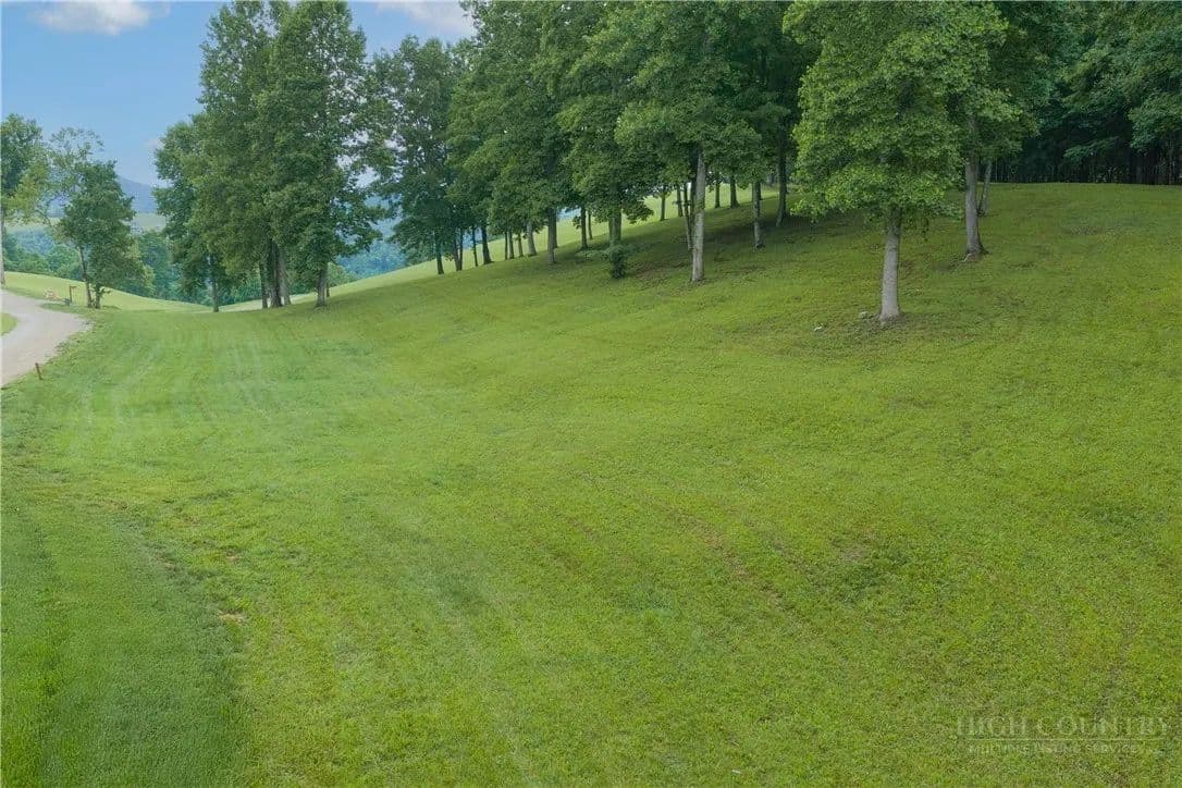 1.1 Acres of Land for Sale in Butler, Tennessee - Butler, Tennessee, 37640