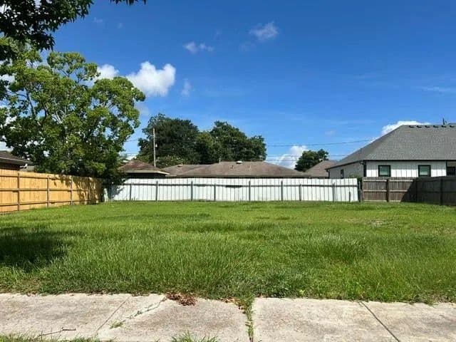 Land for Sale in Meraux, Louisiana - Meraux, Louisiana, 70075