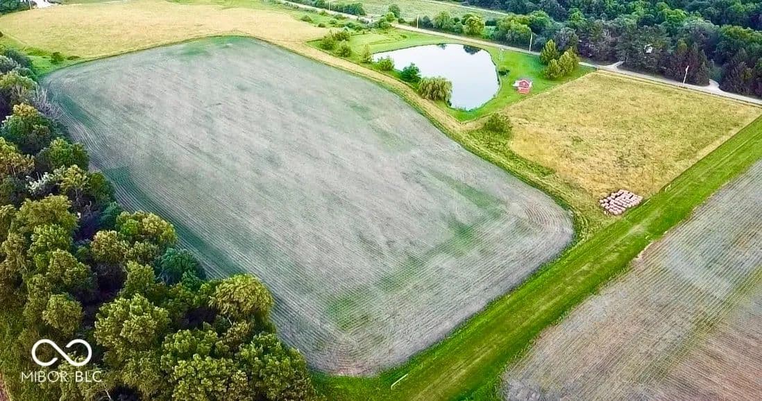 25 Acres of Land for Sale in Veedersburg, IN - Veedersburg, Indiana, 47987