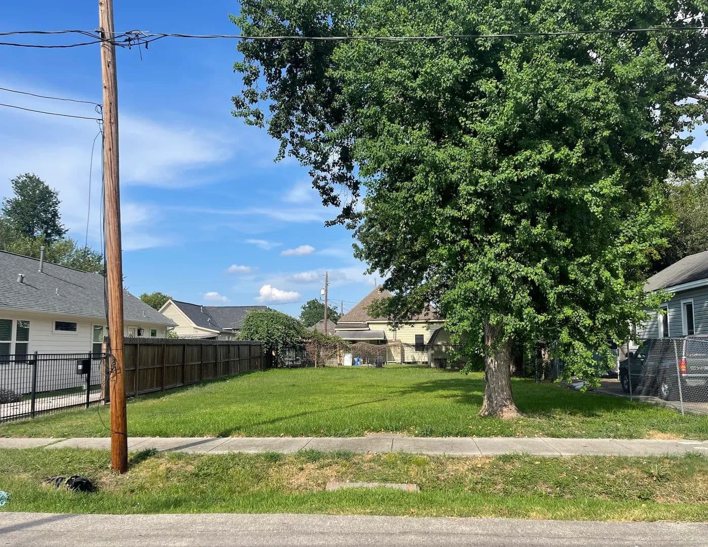 Property from 2114 Chestnut Street - KW - Houston, Texas, 77009