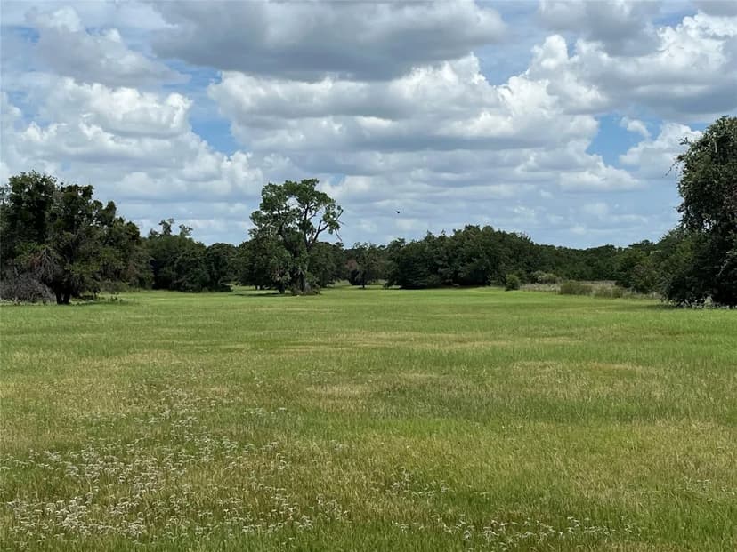 Lots & Land-Other in Lipan