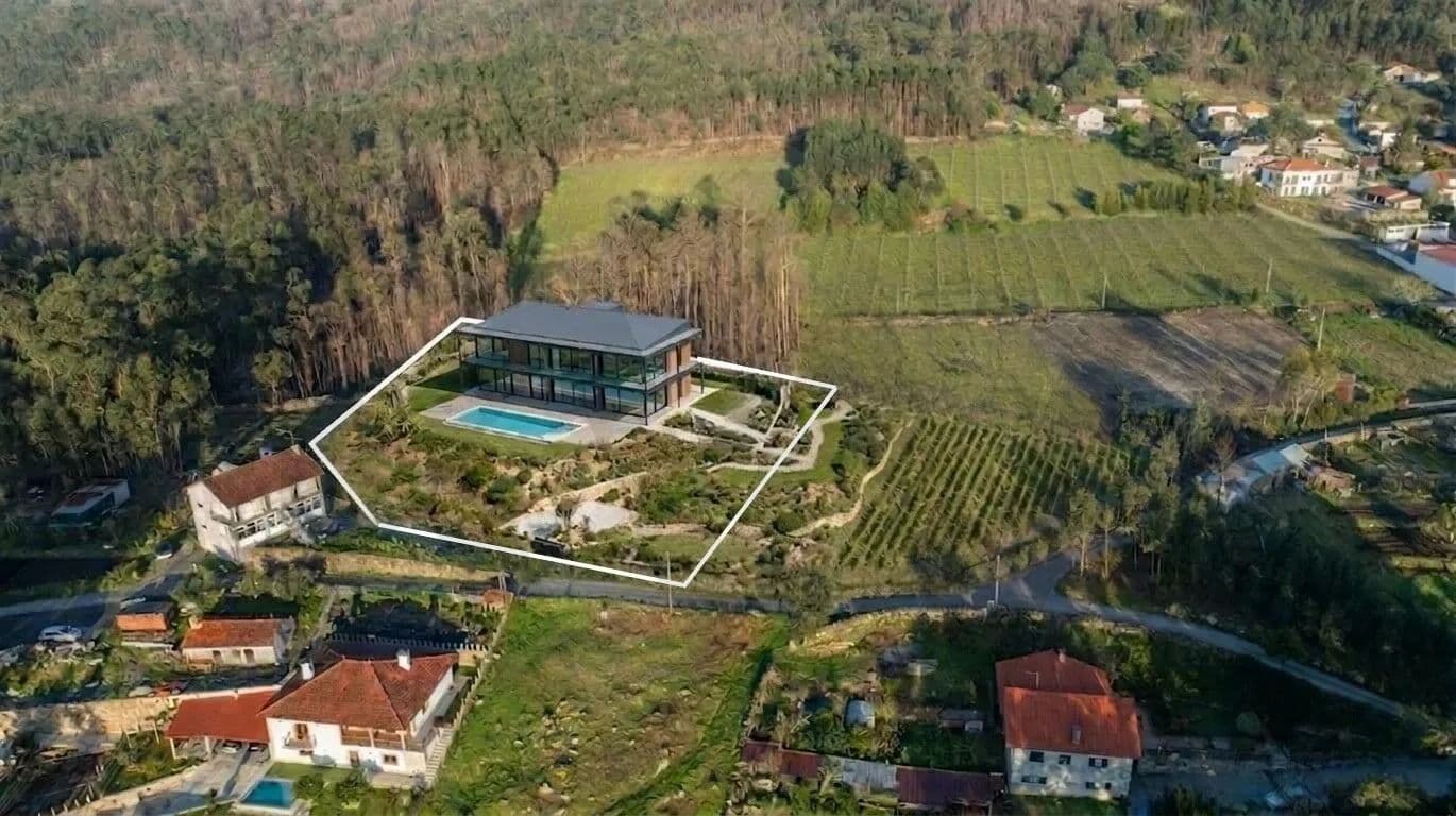 2630 Acres of Land for Sale in Facha, Ponte de Lima - land for sale