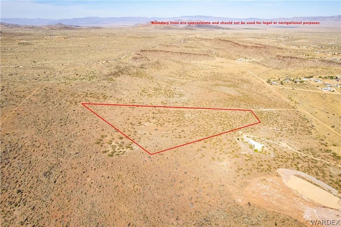9.54 Acres of Land for Sale in Kingman, AZ - Kingman, Arizona, 86409