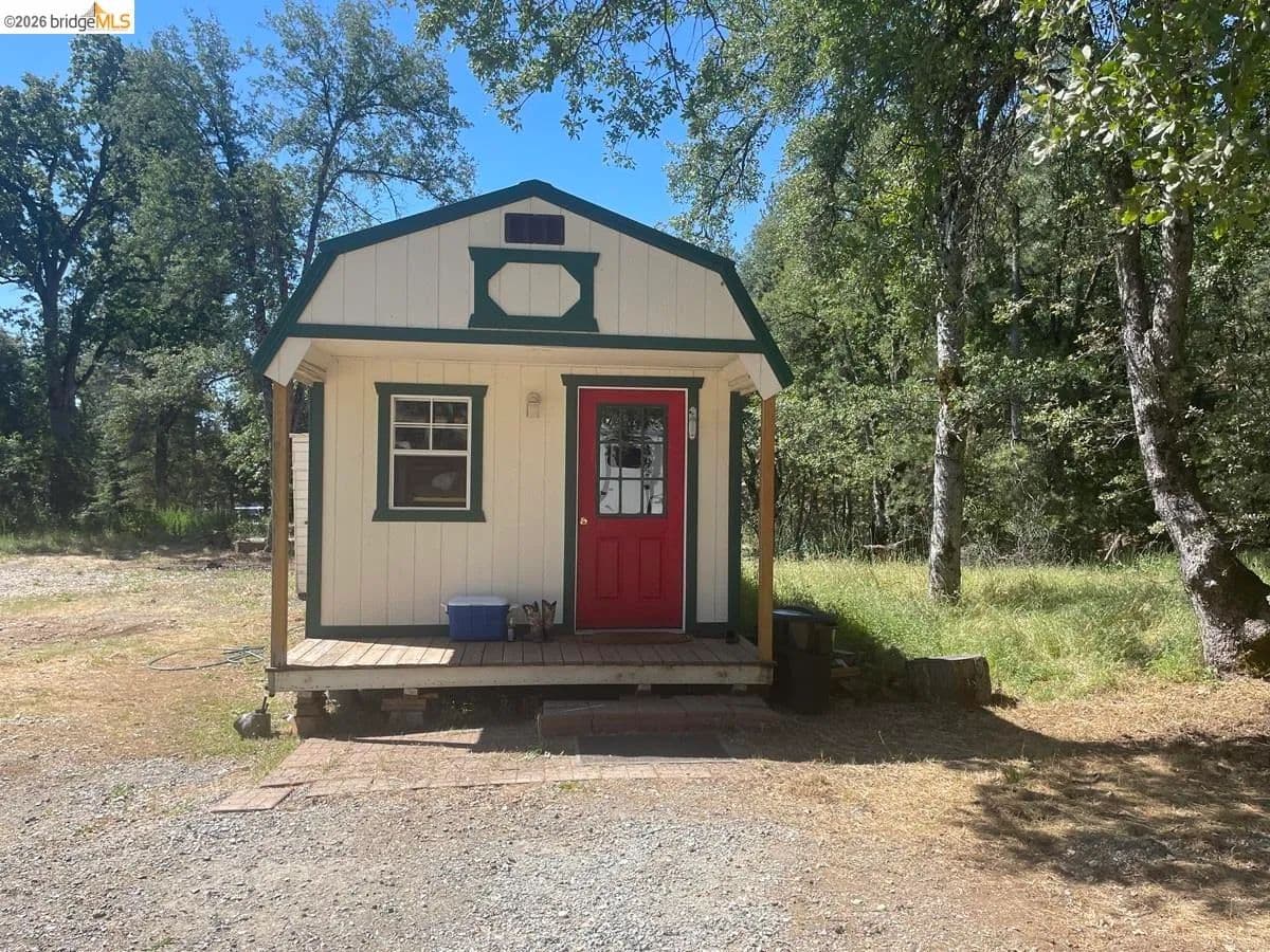 3.01 Acres of Land for Sale in Tuolumne, California - Tuolumne, California, 95379