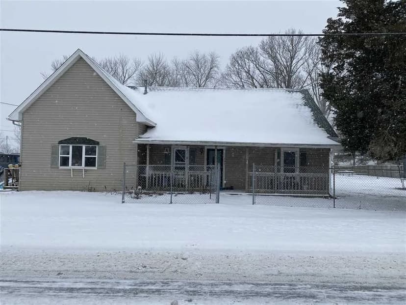 405 W. Washington St.- Clinton, IN