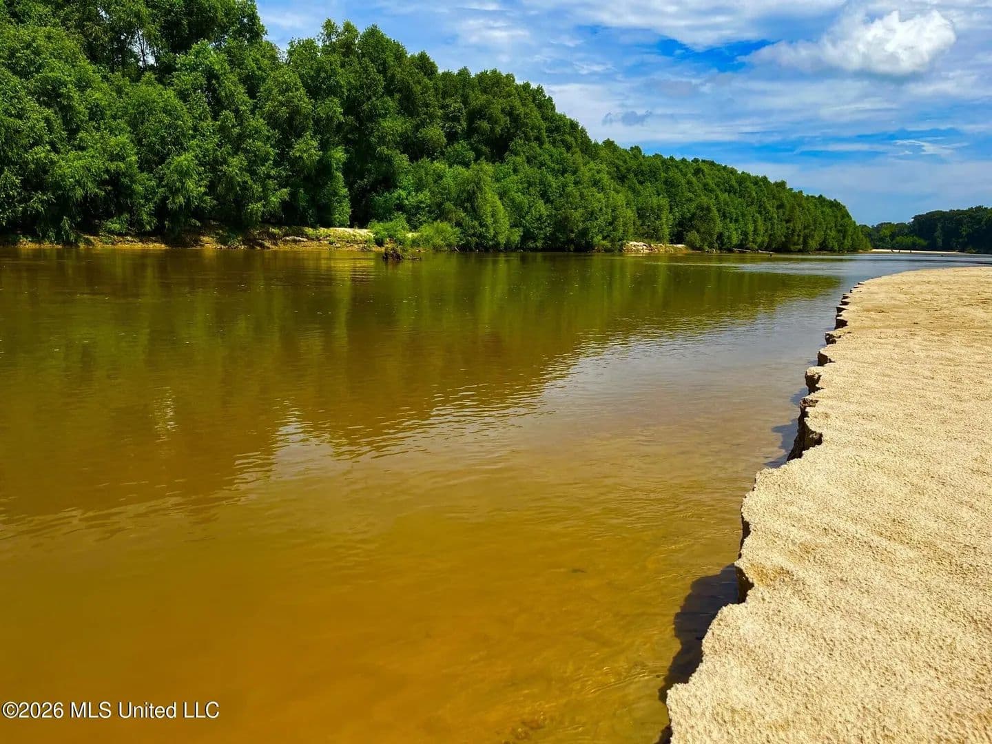 350 acres near Crosby, Mississippi - land for sale