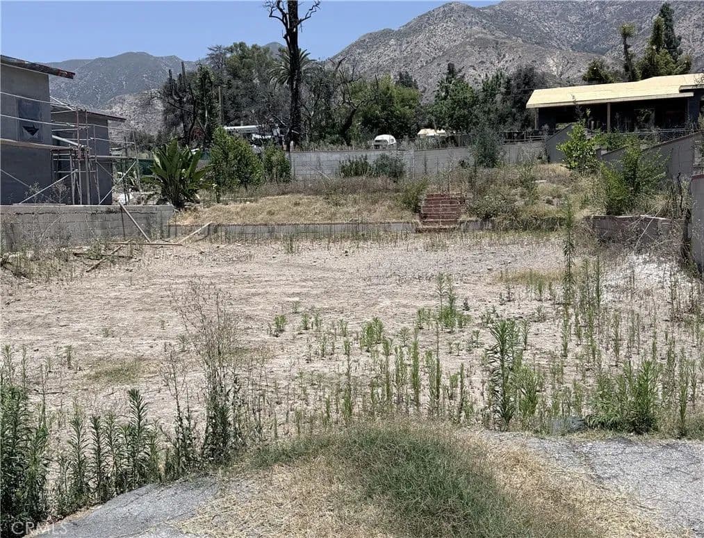 0.15 Acres of Land for Sale in Altadena, CA - Altadena, California, 91001