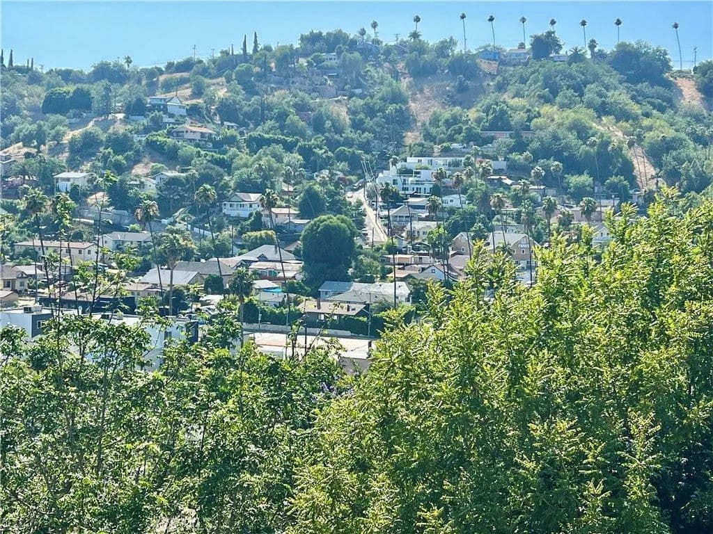 Lots & Land-Other in Los Angeles - Los Angeles, California, 90032