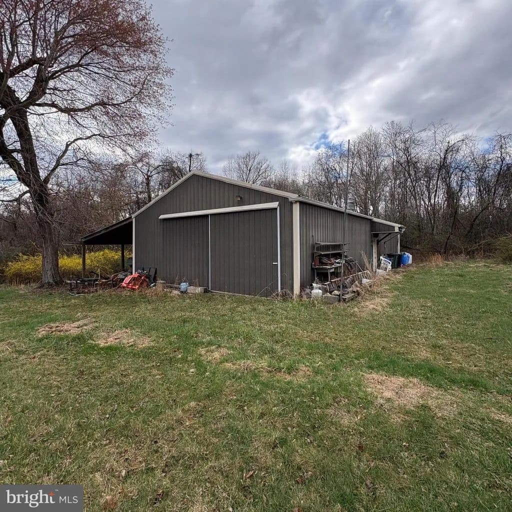 2.44 Acres of Land for Sale in Hughesville, Maryland - Hughesville, Maryland, 20637