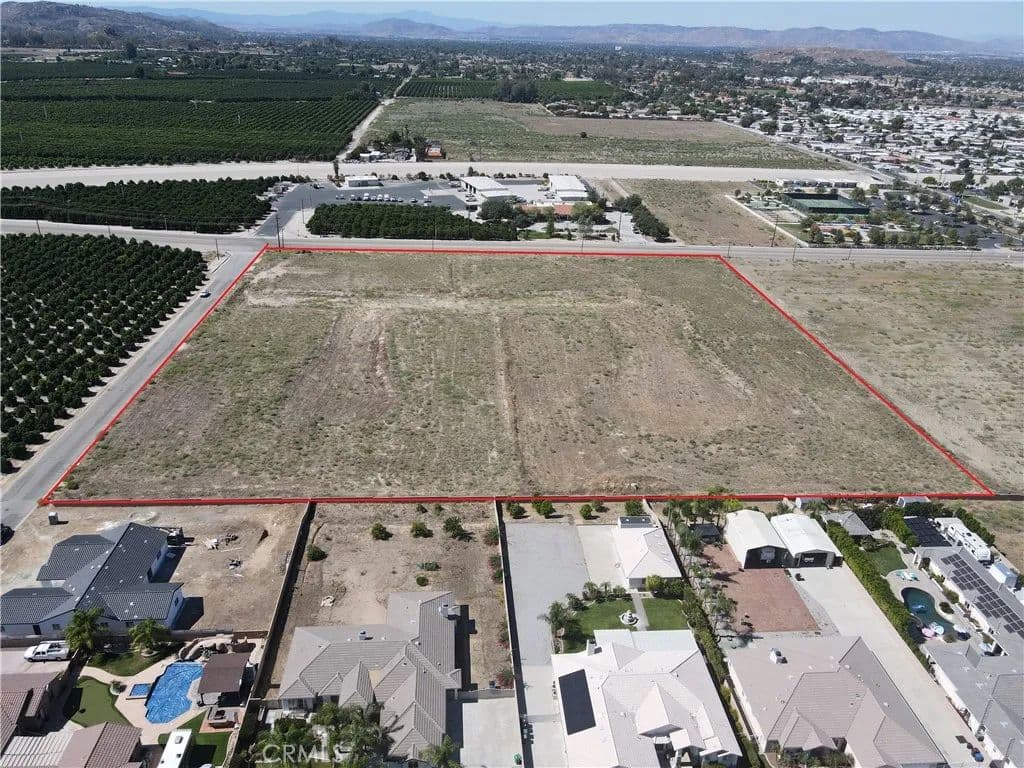 10 Acres of Land for Sale in Hemet, CA in Hemet, California - photo 2