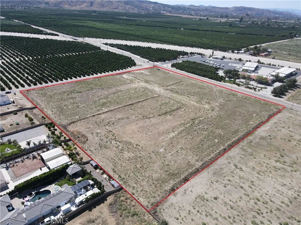 10 Acres of Land for Sale in Hemet, CA in Hemet, California - photo 3