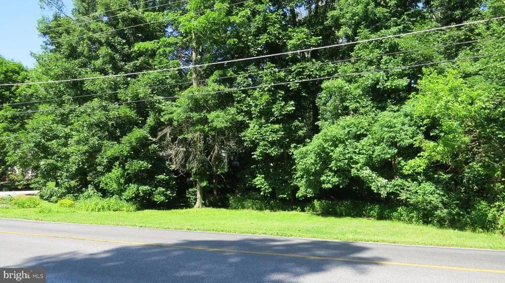 0.46 Acres of Land for Sale in Gettysburg, Pennsylvania - Gettysburg, Pennsylvania, 17325