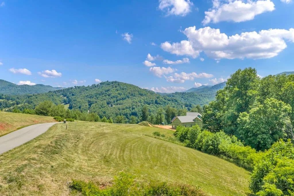 Property from Lot 30 Eagle Ridge Parkway - KW - Butler, Tennessee, 37640