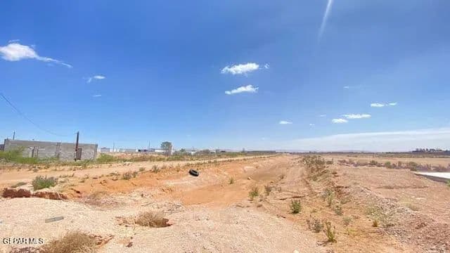 1.25 Acres of Land for Sale in El Paso, Texas - El Paso, Texas, 79938