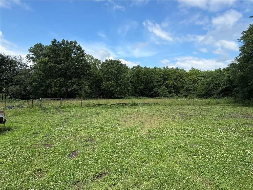 40 Acres of Land for Sale in Jamesport, Missouri - land for sale