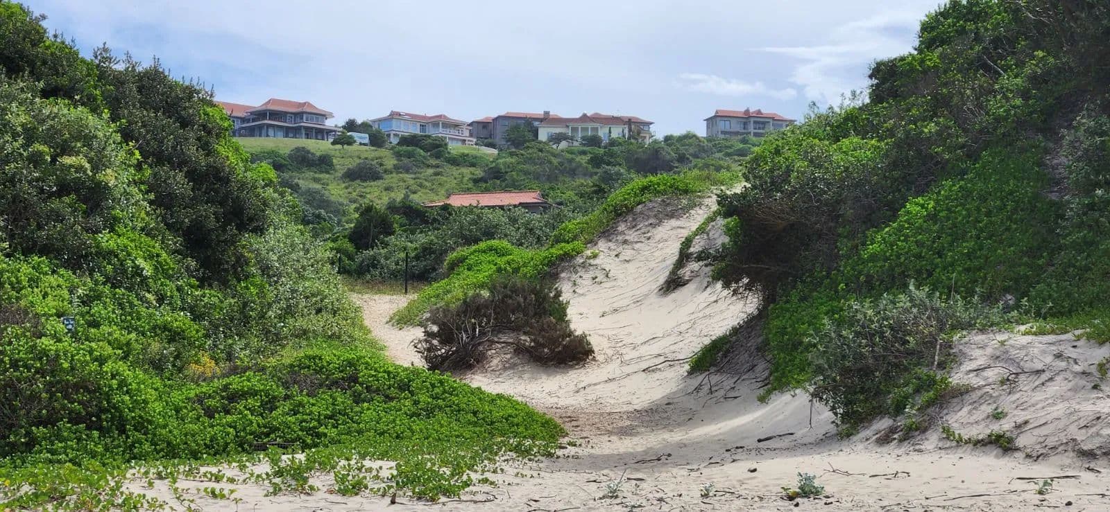 1052 Acres of Land for Sale in East London, Eastern Cape - land for sale
