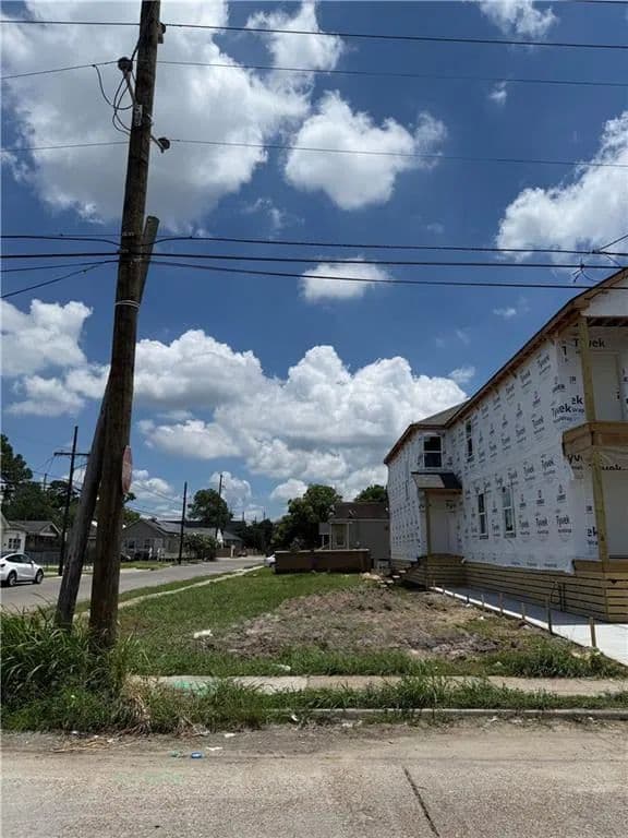 Land for Sale in New Orleans, Louisiana - New Orleans, Louisiana, 70117