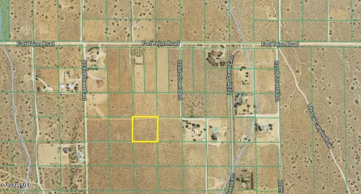 Vacant Land in Llano - Llano, California, 93544