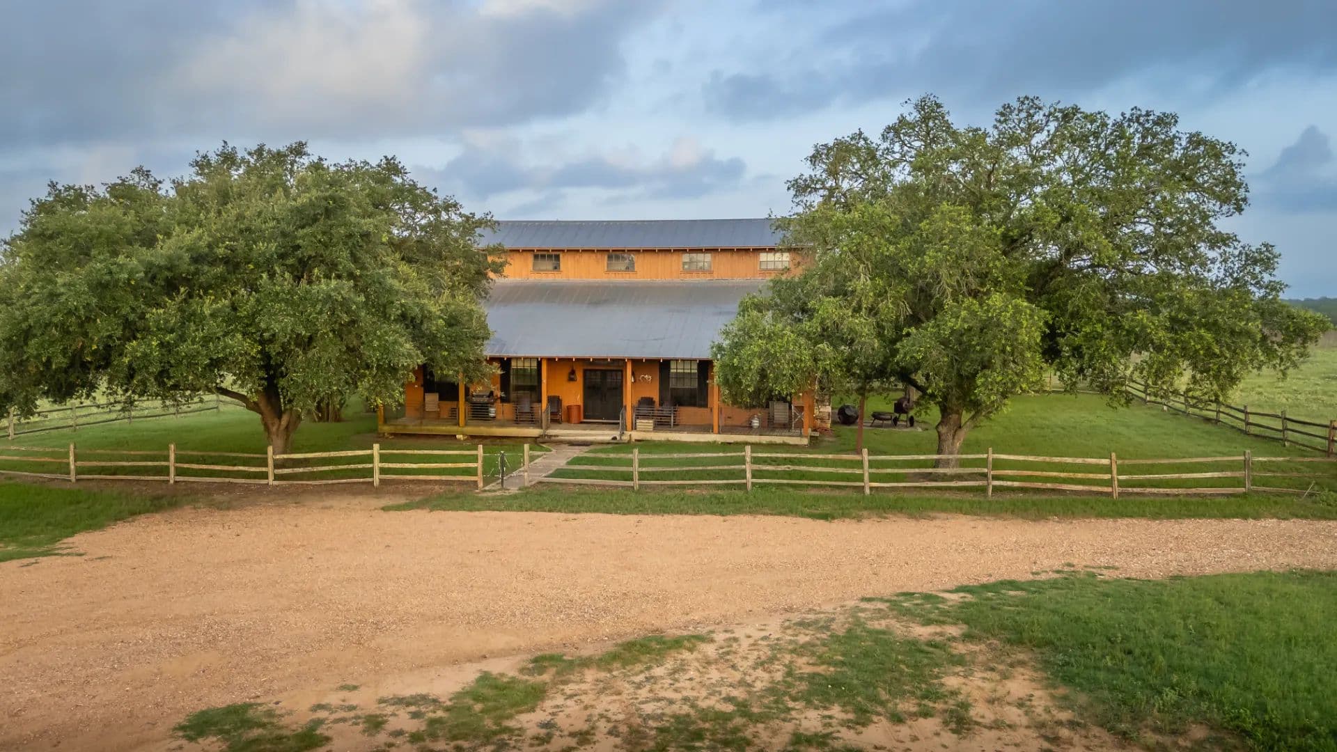Apache Hill Ranch - West Point, Texas, 78963