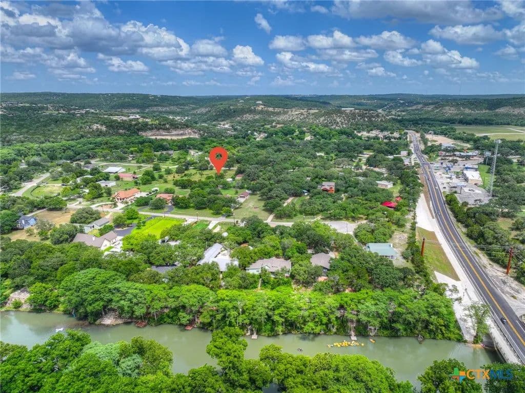 1.06 Acres of Land for Sale in Canyon Lake, TX - Canyon Lake, Texas, 78133