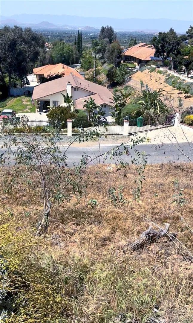 0.38 Acres of Land for Sale in Riverside, CA - Riverside, California, 92503
