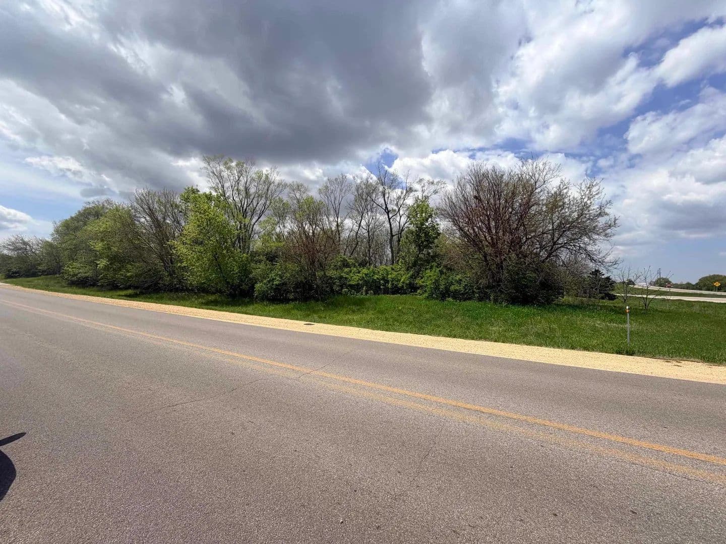 1.52 Acres of Land for Sale in Rockford, Illinois - Rockford, Illinois, 61102