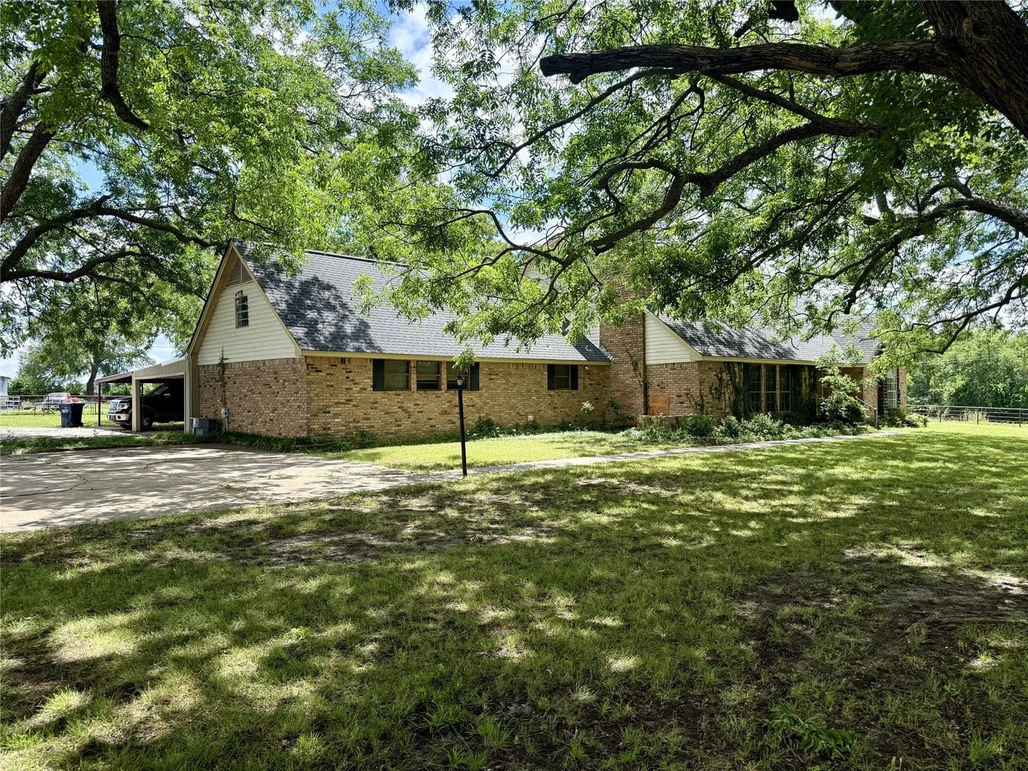 Property from 18048 Us-69 - KW - Whitewright, Texas, 75491