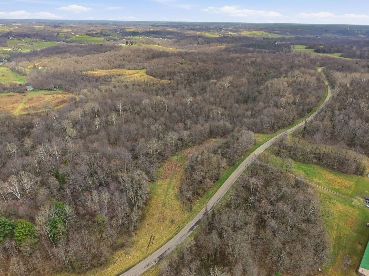30 Acres of Land for Sale in Zanesville, OH - Zanesville, Ohio, 43701