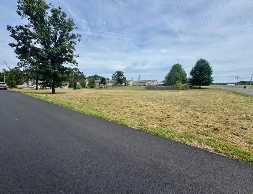 Vacant Land (0-10 Acres) in West Plains