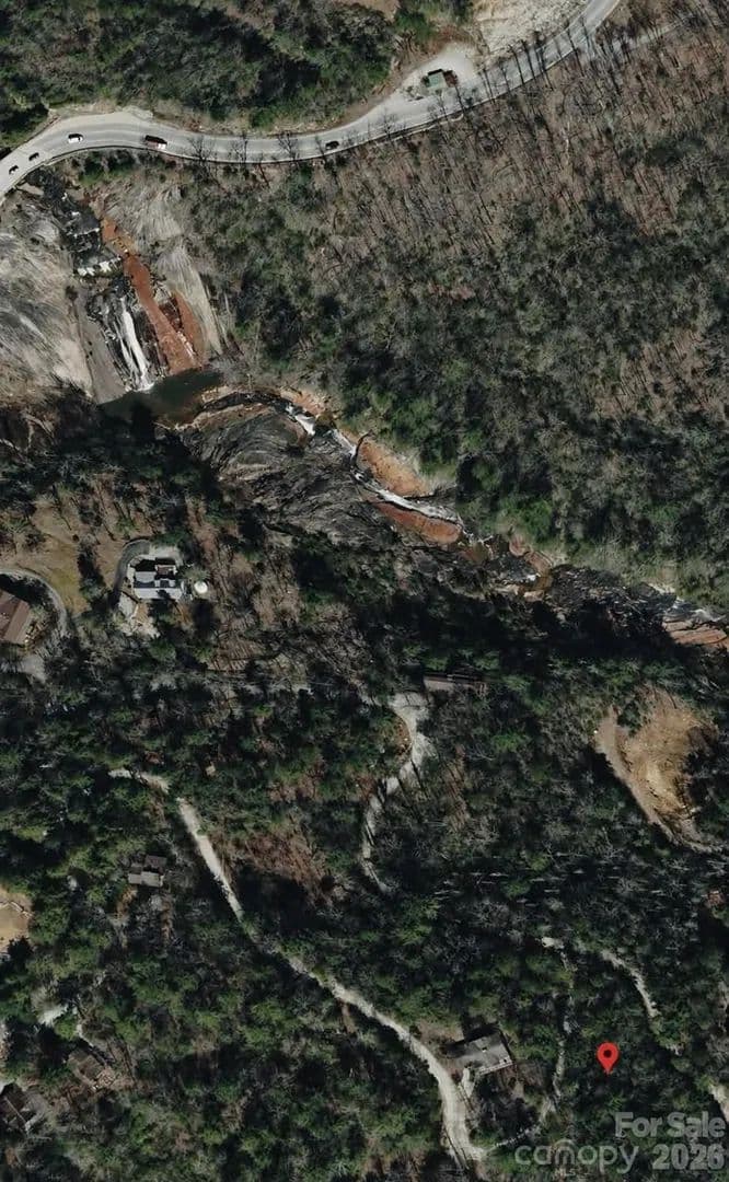 1 Acre of Land for Sale in Lake Toxaway, NC - Lake Toxaway, North Carolina, 28747